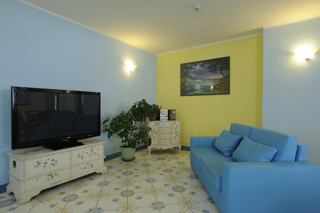 Hotel Delfino Laigueglia Ngoại thất bức ảnh