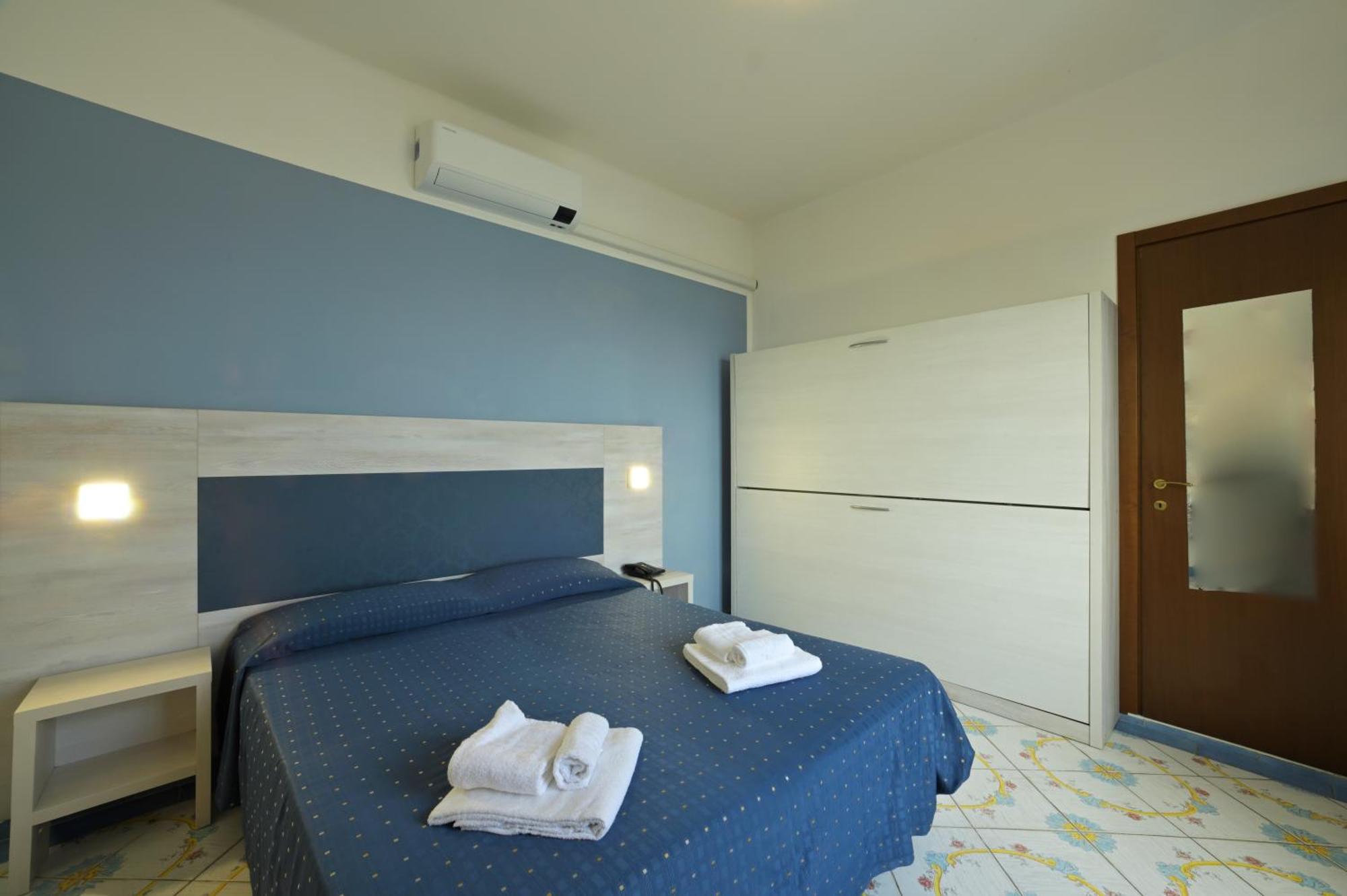Hotel Delfino Laigueglia Ngoại thất bức ảnh
