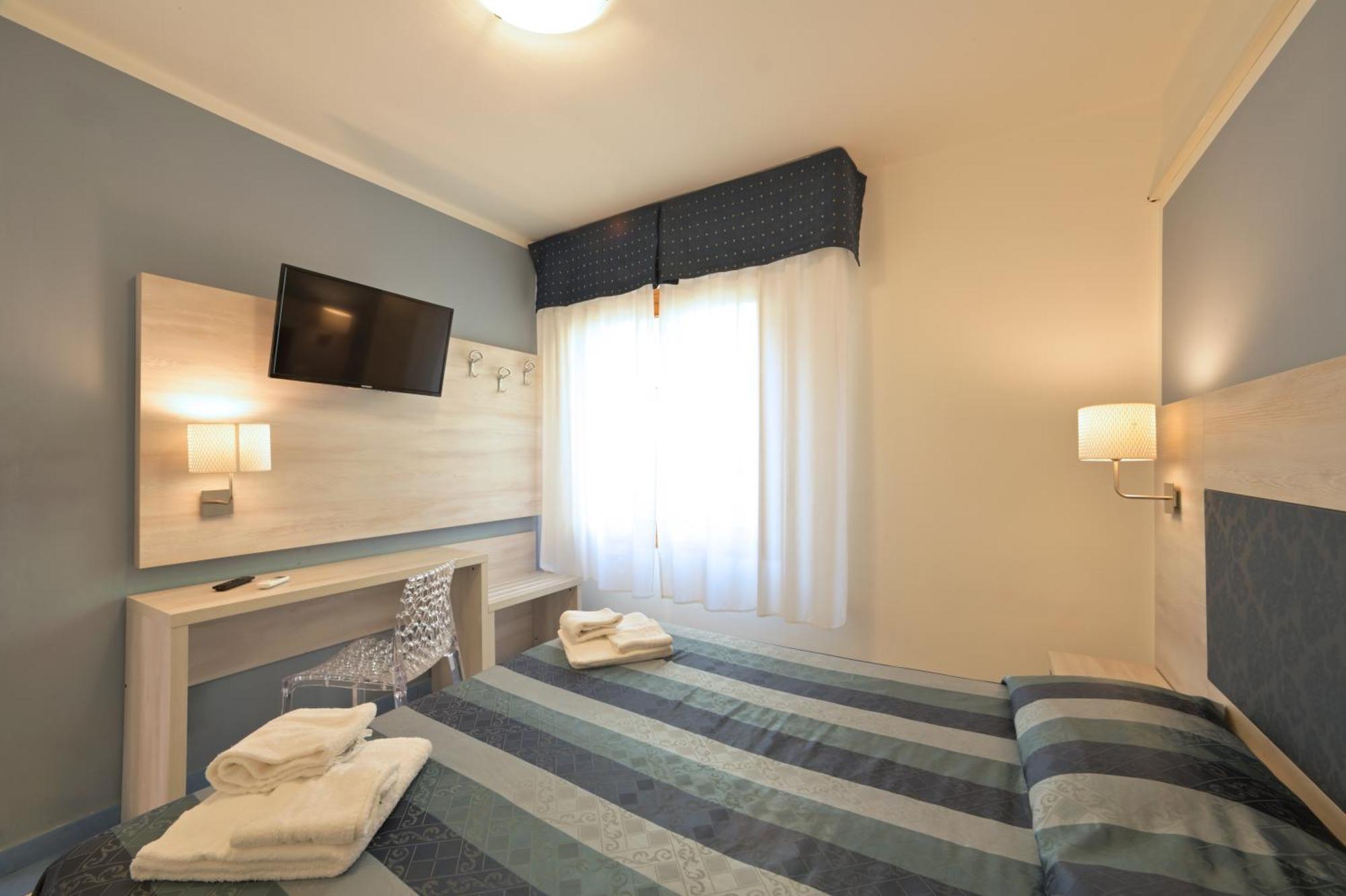 Hotel Delfino Laigueglia Ngoại thất bức ảnh