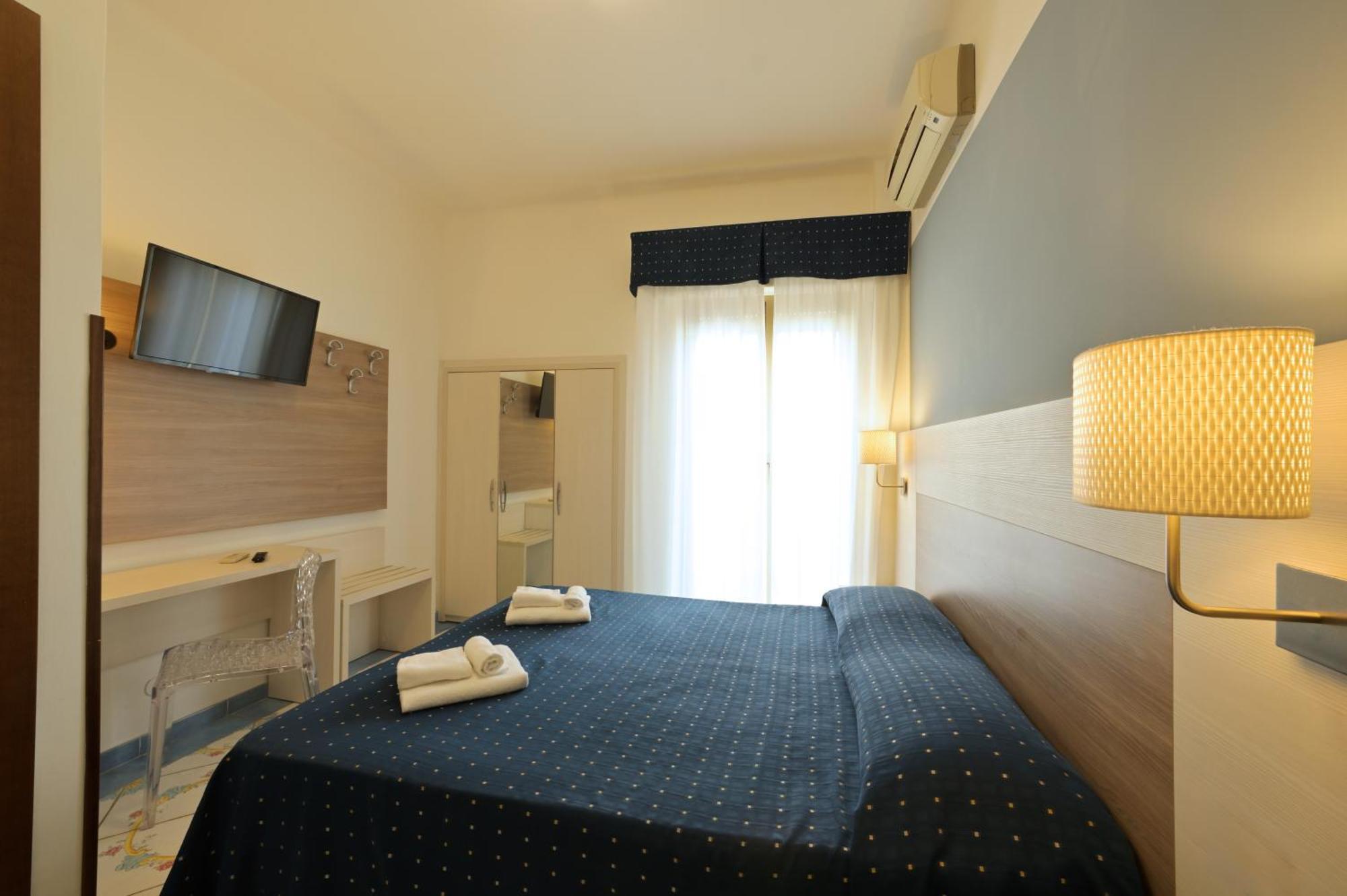 Hotel Delfino Laigueglia Ngoại thất bức ảnh