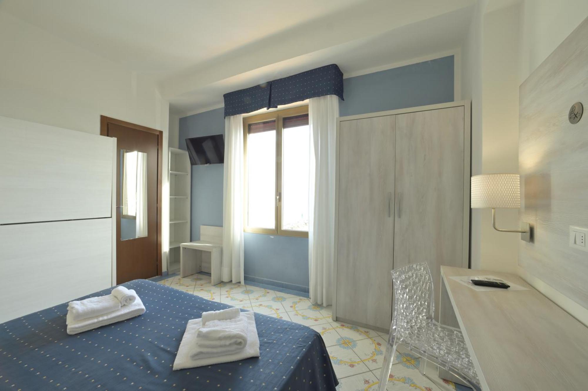 Hotel Delfino Laigueglia Ngoại thất bức ảnh
