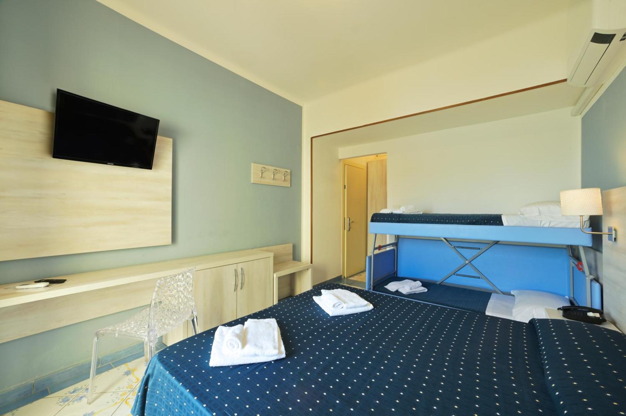 Hotel Delfino Laigueglia Ngoại thất bức ảnh