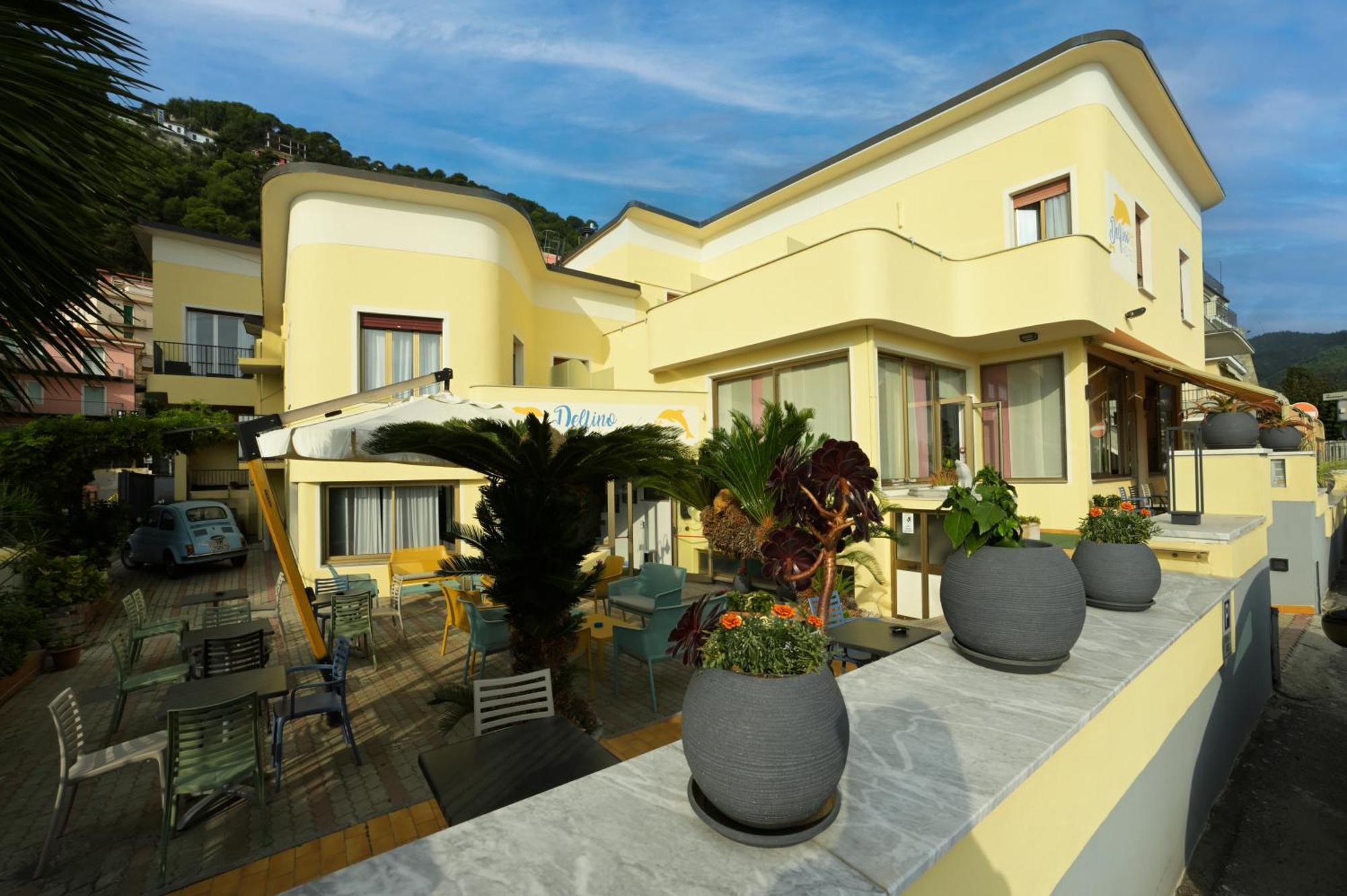 Hotel Delfino Laigueglia Ngoại thất bức ảnh