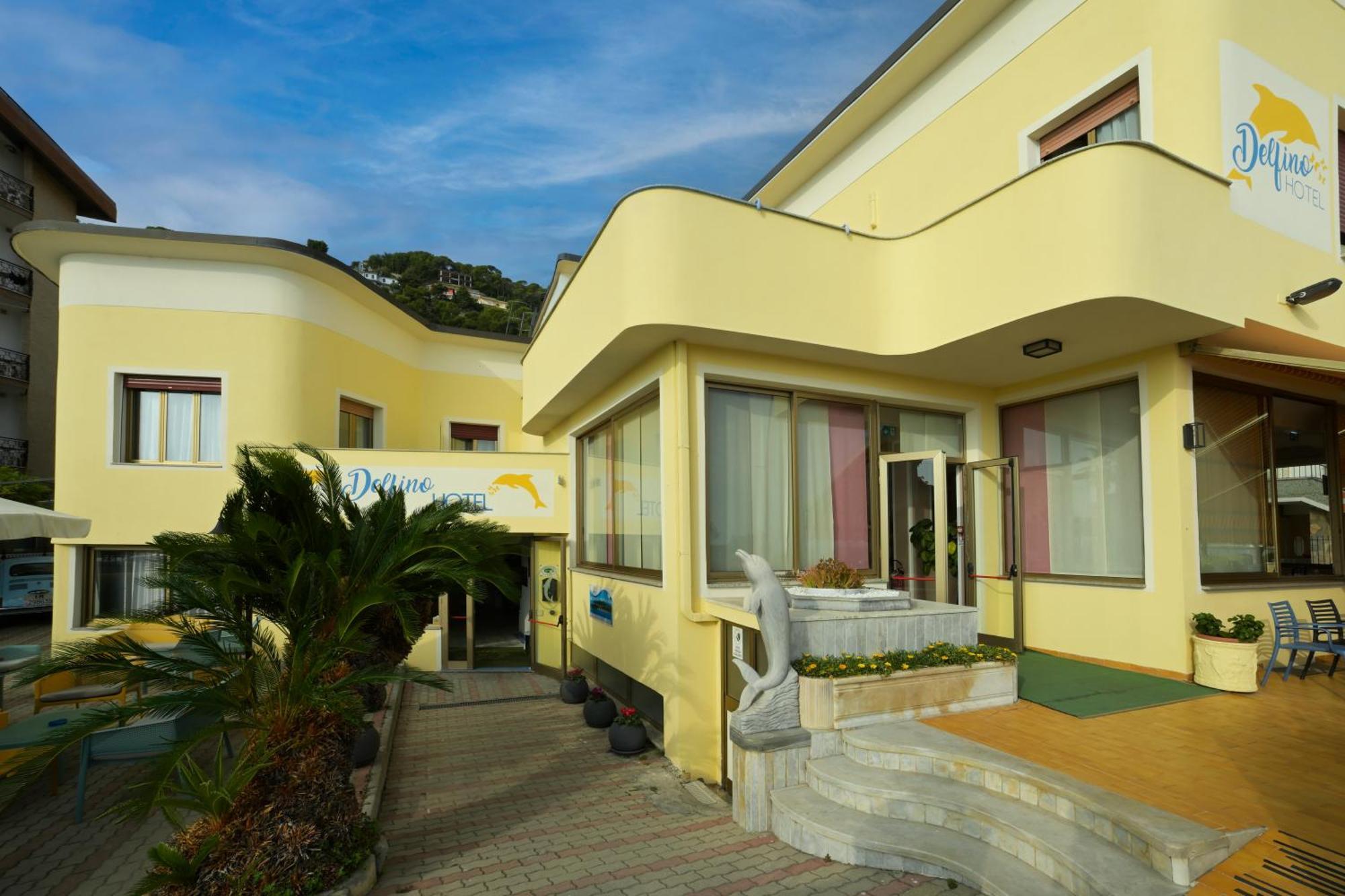 Hotel Delfino Laigueglia Ngoại thất bức ảnh