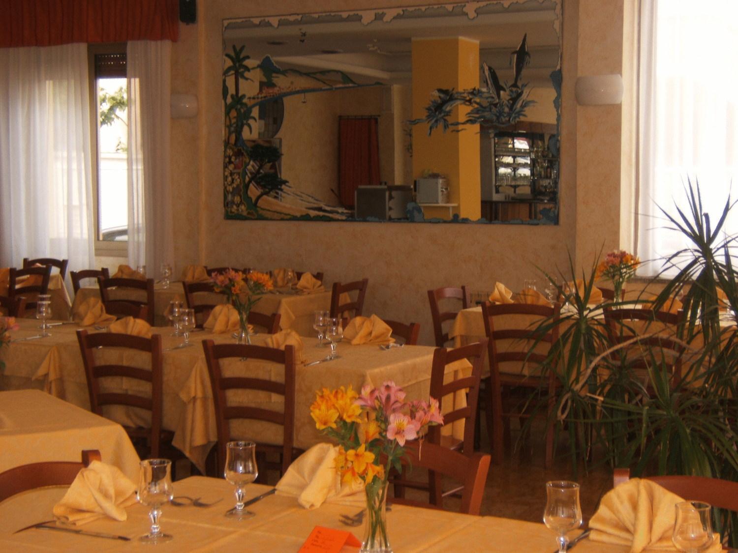 Hotel Delfino Laigueglia Ngoại thất bức ảnh
