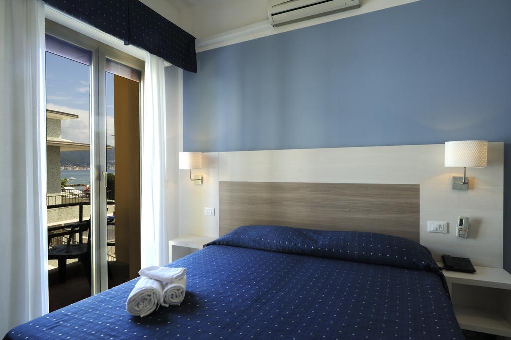 Hotel Delfino Laigueglia Ngoại thất bức ảnh