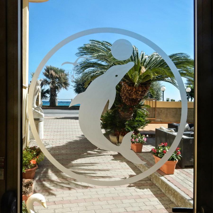 Hotel Delfino Laigueglia Ngoại thất bức ảnh